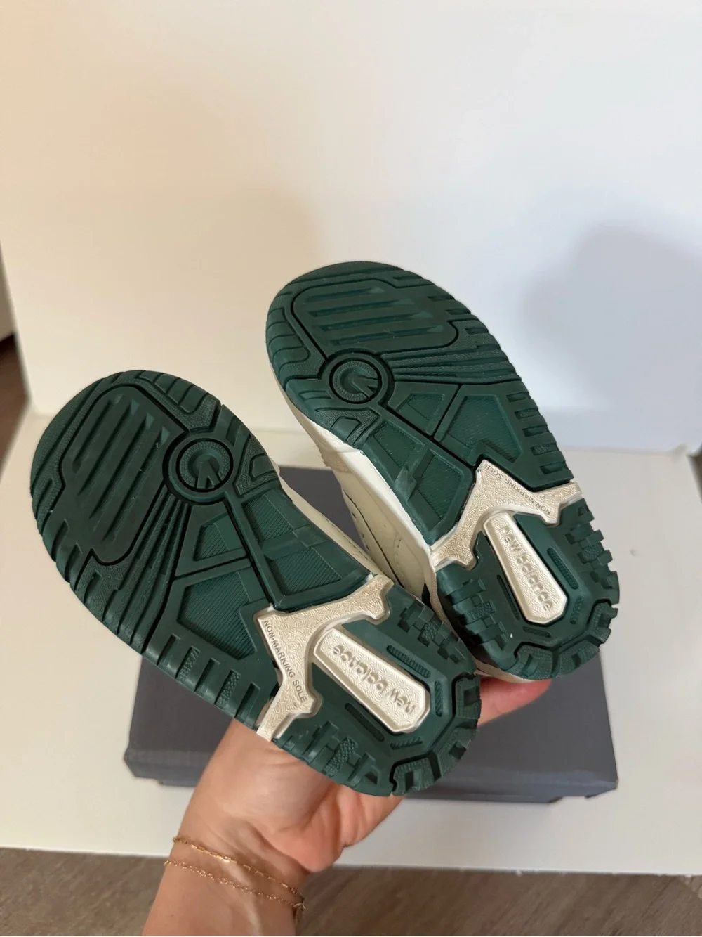 New Balance Kids 550 Velcro Sneakers - White & Dark Green